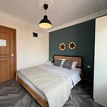 아파트 Stunning 3br 3bathroom 3ac Near Metro D6
