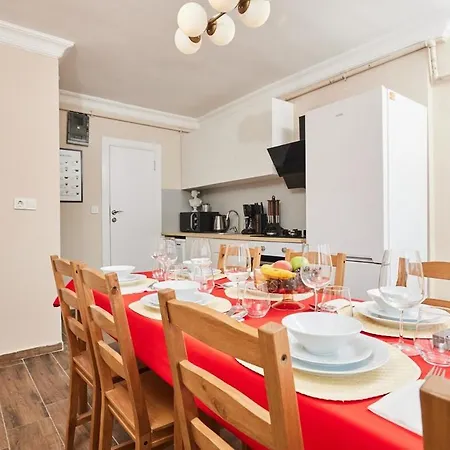 Stunning 3br 3bathroom 3ac Near Metro D6