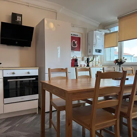 Stunning 3br 3bathroom 3ac Near Metro D6 * איסטמבול