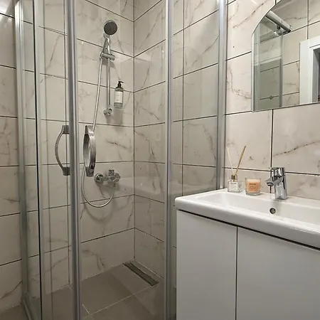アパート Stunning 3br 3bathroom 3ac Near Metro D6 イスタンブール