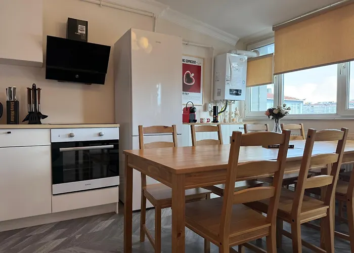 Stunning 3br 3bathroom 3ac Near Metro D6 * 伊斯坦布尔